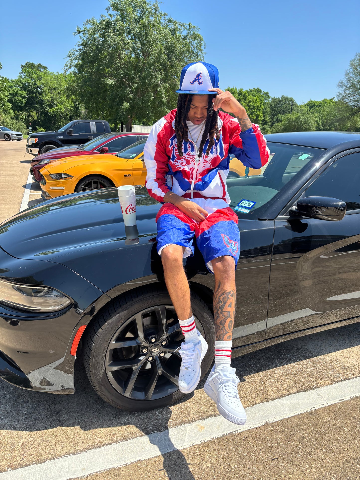 Red/blue windbreaker set