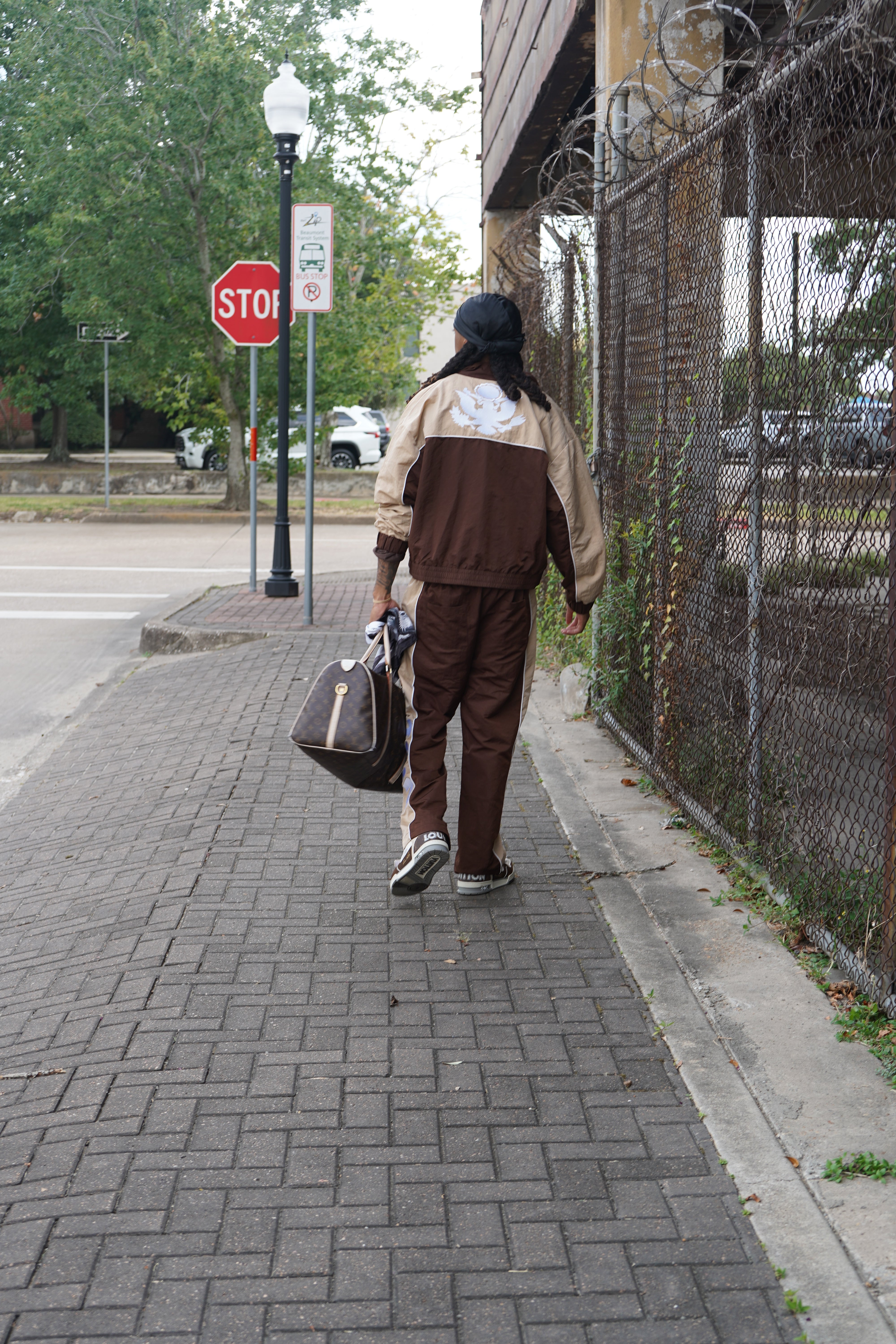 Brown/tan tracksuit